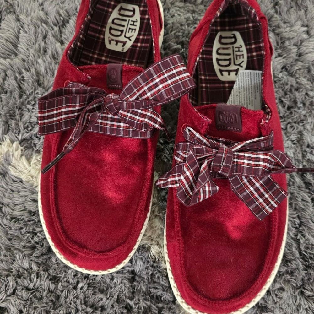 HEYDUDE Women's Wendy Bow Tartan Plaid loafers Holiday Bow Collection Size 9